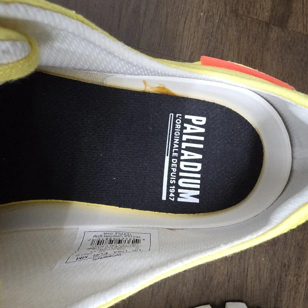 Palladium Revolt LO TX Star Yellow Women Chunky Platform Shoe 10 US